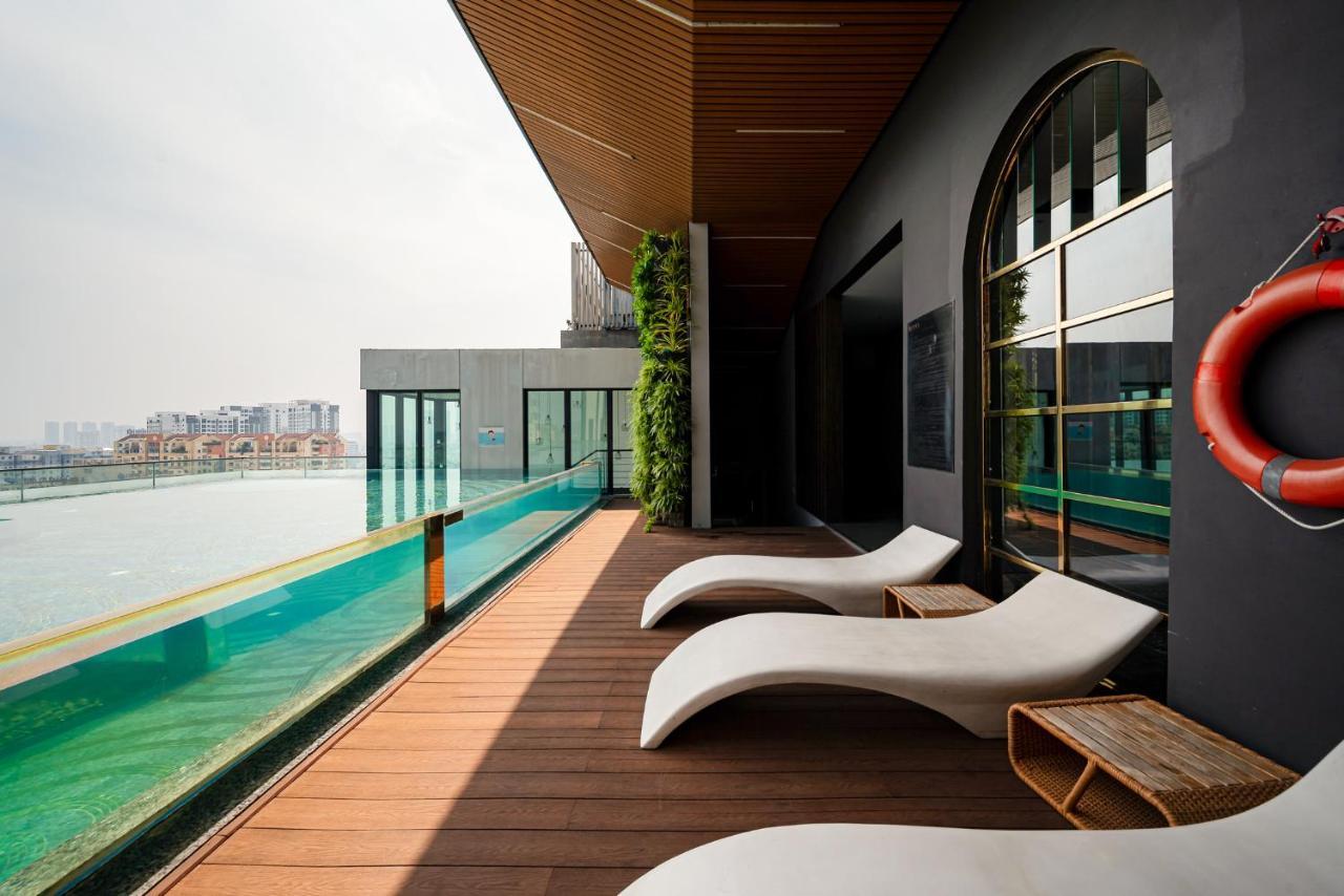 Luxury Retreat D1Mension Apartment Ho Chi Minh City Bagian luar foto